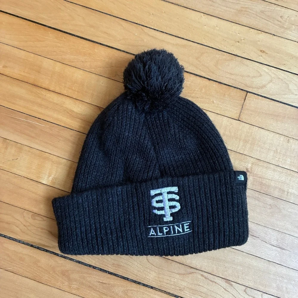 The North Face Alpine Beanie OS Black Unisex Pom Pom Ribbed Knit Hat